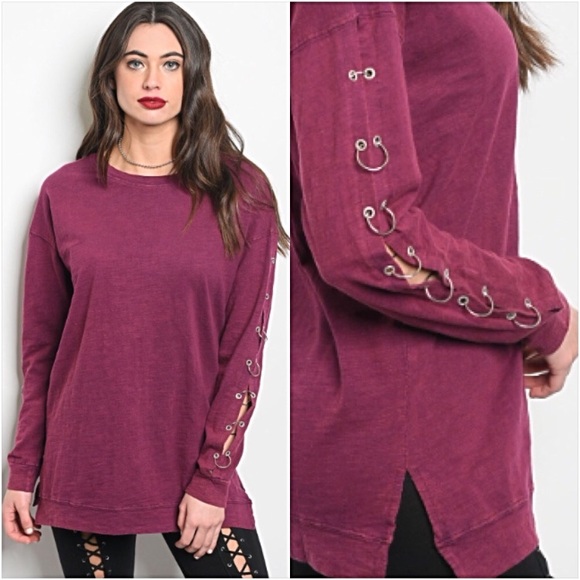 Tops - 📍SALE Embellished Sleeve Raspberry Tunic Top S